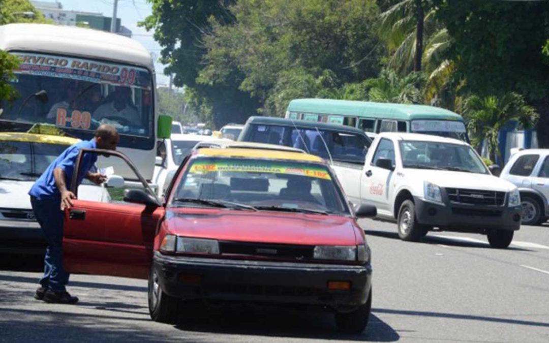 Gremios aplican desde hoy rebaja de 5 pesos a pasajes en Santo Domingo y el Distrito Nacional