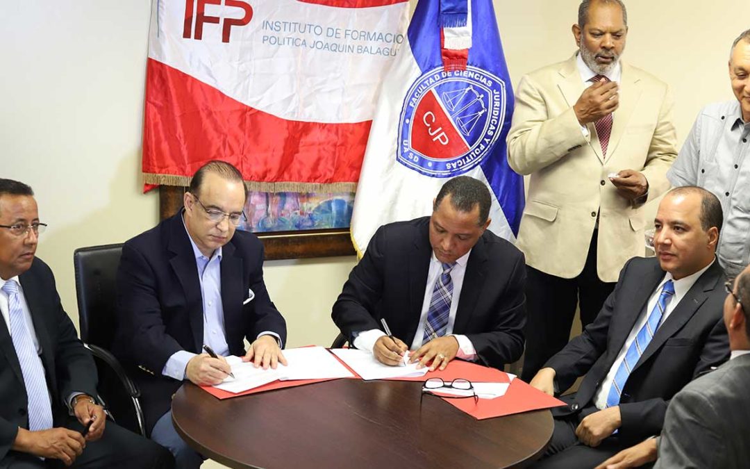 Instituto de Formación Política y la Universidad Autónoma de Santo Domingo Firman convenio de cooperación interinstitucional