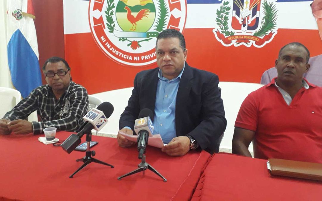 Transportistas solicitan medidas para evitar violencia y represión de agentes de tránsito en Santo Domingo y el Distrito Nacional.